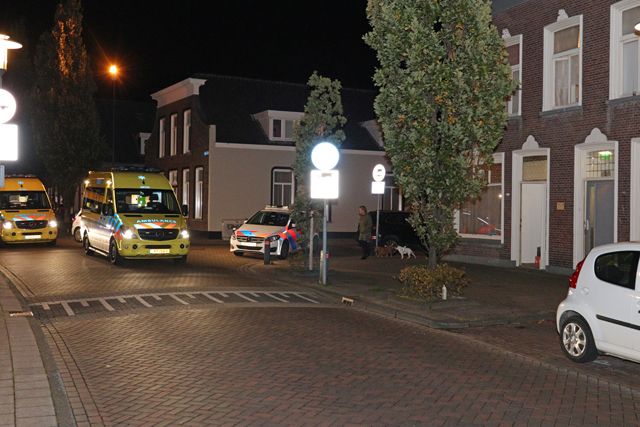 Persoon raakt zwaargewond na val van trap aan de Grotestraat Waalwijk