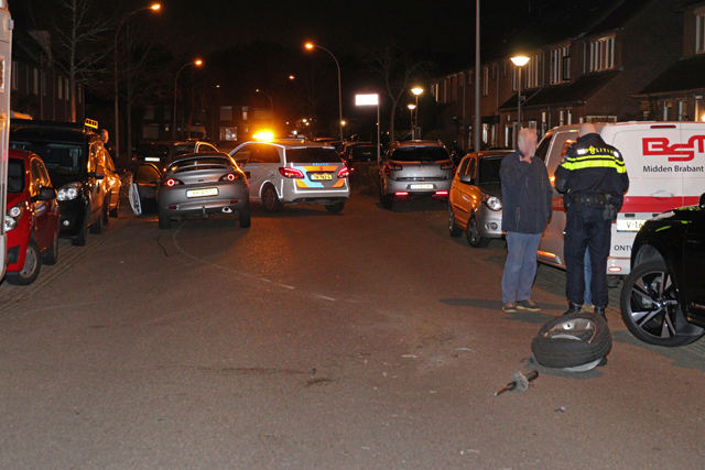 Flinke aanrijding aan de Burg. Teijssenlaan Waalwijk