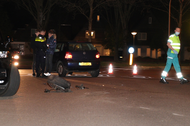 Flinke aanrijding aan de Burg. Teijssenlaan Waalwijk