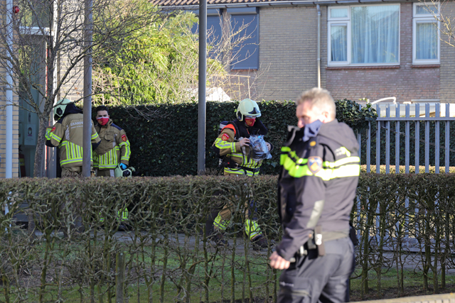 Brandweer rukt uit voor vreemde lucht in gebouw van stichting Prisma Waalwijk