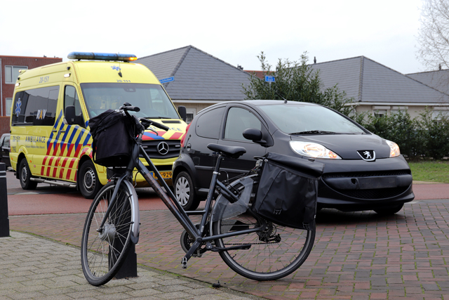 Vrouw op fiets aangereden aan de Cornelis Verhoevenstraat Waalwijk