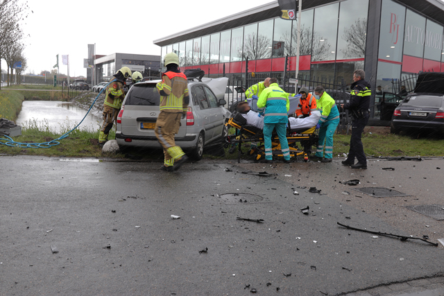 Flink ongeval aan de Havenweg Waalwijk