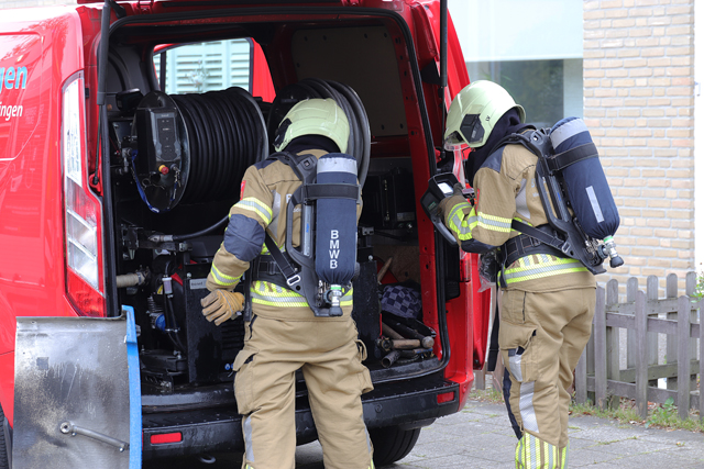 Brand in bestelbusje aan de Alexander Voormolenstraat Waalwijk