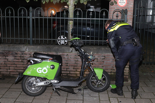 GO Sharing scooter opgeblazen aan de Grotestraat Waalwijk