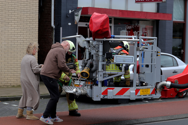 Dakpannen los op woning aan de Grotestraat Waalwijk