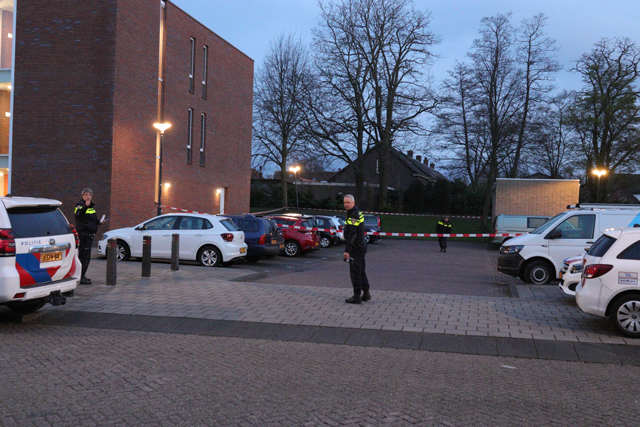 Persoon aangehouden tijdens politieonderzoek aan de Doelenstraat Waalwijk