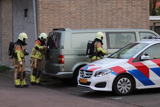 Persoon aangehouden tijdens politieonderzoek aan de Doelenstraat Waalwijk