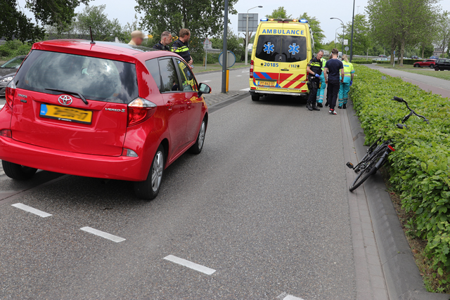 Meisje aangereden op fiets aan de Taxandriaweg Waalwijk