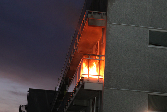 Felle brand op balkon aan de Heulstraat Waalwijk