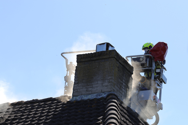 Flinke brand in woning aan de Jan van Goyenstraat Waalwijk