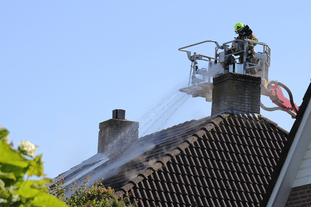 Flinke brand in woning aan de Jan van Goyenstraat Waalwijk
