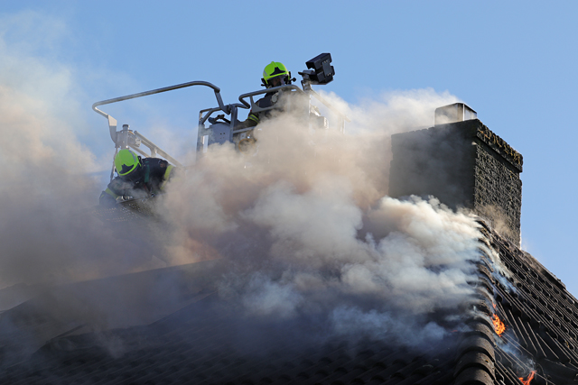 Flinke brand in woning aan de Jan van Goyenstraat Waalwijk