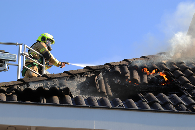 Flinke brand in woning aan de Jan van Goyenstraat Waalwijk