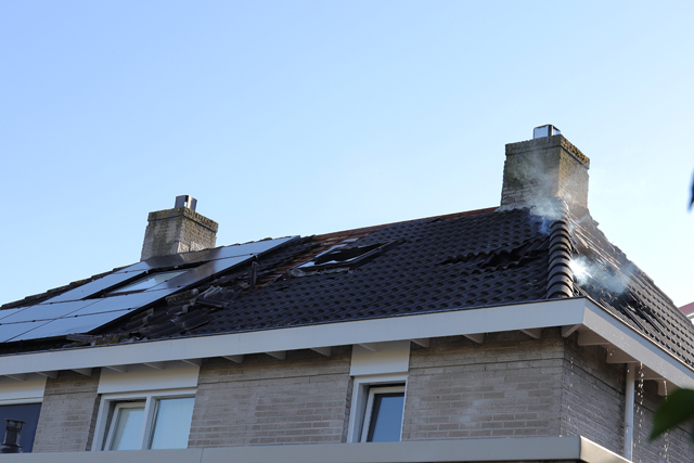 Flinke brand in woning aan de Jan van Goyenstraat Waalwijk