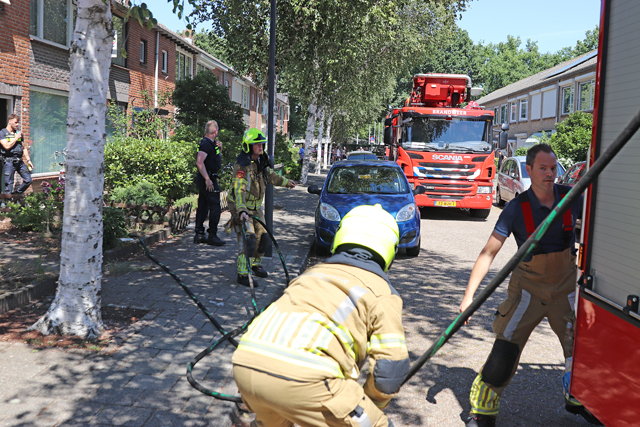 Frituurpan staat in brand in keuken aan de Madeliefstraat Waalwijk