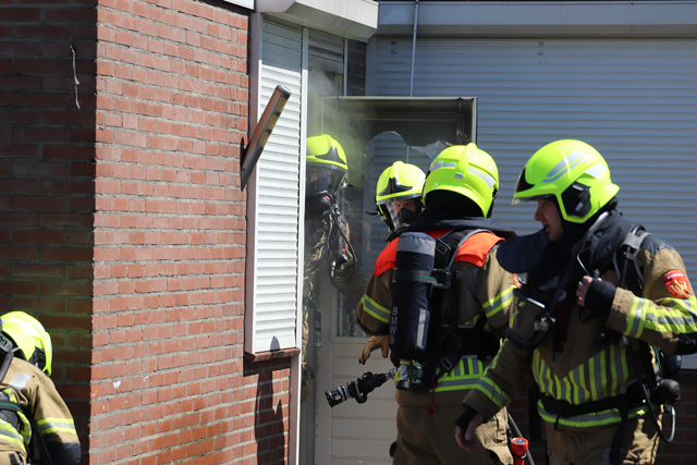 Frituurpan staat in brand in keuken aan de Madeliefstraat Waalwijk