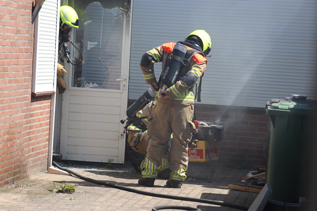 Frituurpan staat in brand in keuken aan de Madeliefstraat Waalwijk