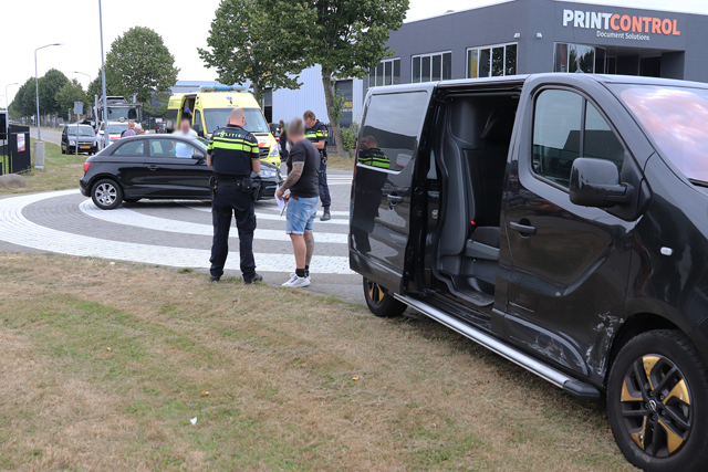 Aanrijding op kruising aan de Schutweg Waalwijk