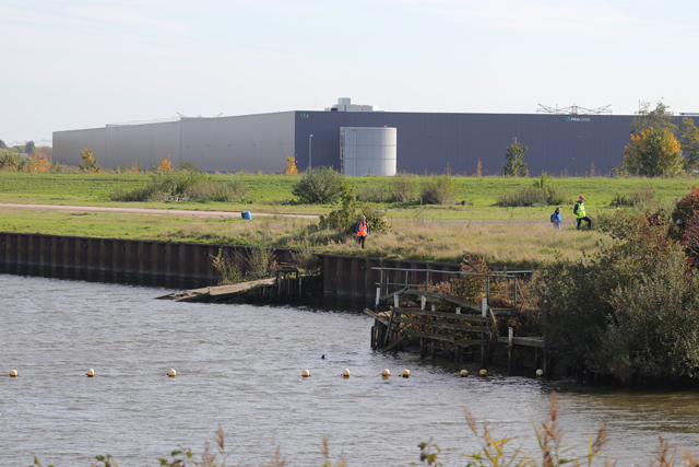 Grote zoekactie door Veteranen Search Team aan de Zomerdijk Waalwijk