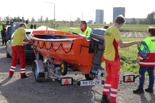 Grote zoekactie door Veteranen Search Team aan de Zomerdijk Waalwijk