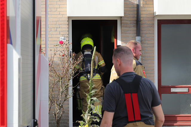 Bewoners ruiken gaslucht in woning aan de Mede Waalwijk