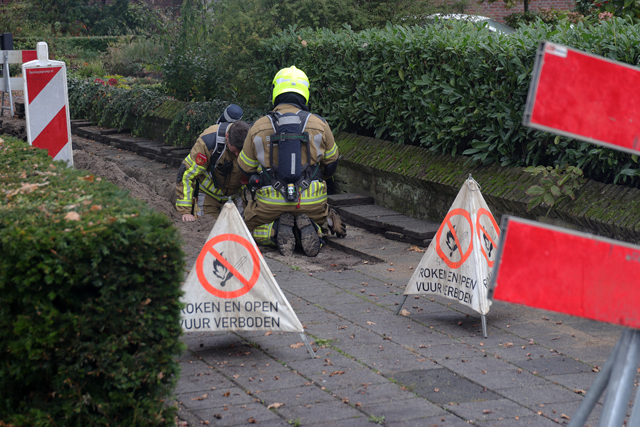 Brandweer rukt uit voor gaslek aan de Dr. Mollerlaan Waalwijk
