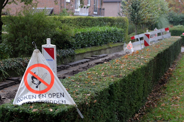 Brandweer rukt uit voor gaslek aan de Dr. Mollerlaan Waalwijk