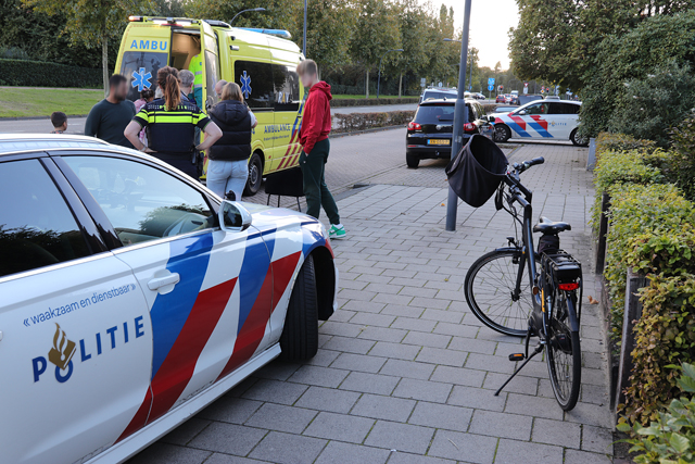 Vrouw op fiets aangereden aan de Noorder Parallelweg Waalwijk