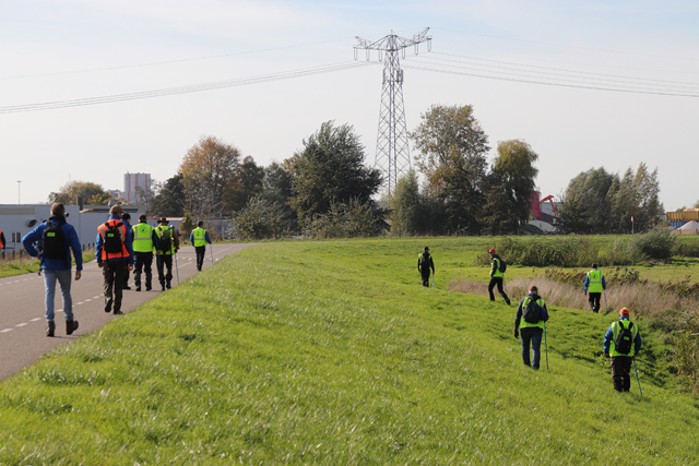 Grote zoekactie door Veteranen Search Team aan de Zomerdijk Waalwijk