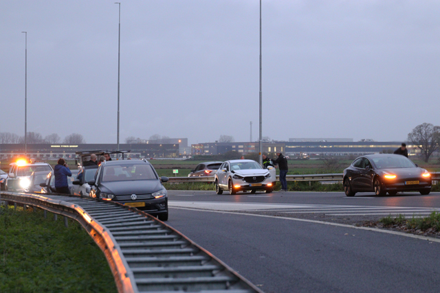 5 auto’s botsen op elkaar op de A59 (Maasroute) Waalwijk