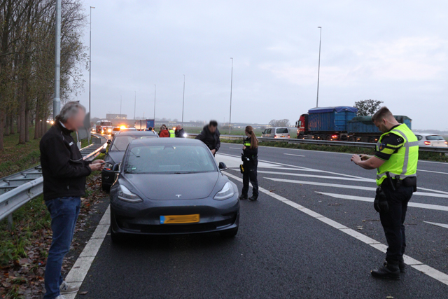 5 auto’s botsen op elkaar op de A59 (Maasroute) Waalwijk