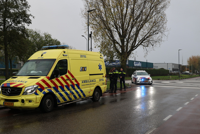 Aanrijding tussen fietser en auto aan de Industrieweg Waalwijk