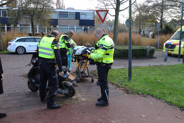 Scooterrijder gaat onderuit en raakt gewond aan de Eerste Zeine Waalwijk