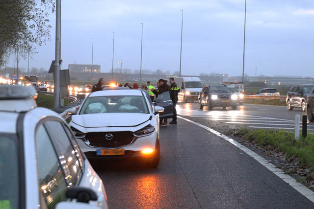 5 auto’s botsen op elkaar op de A59 (Maasroute) Waalwijk