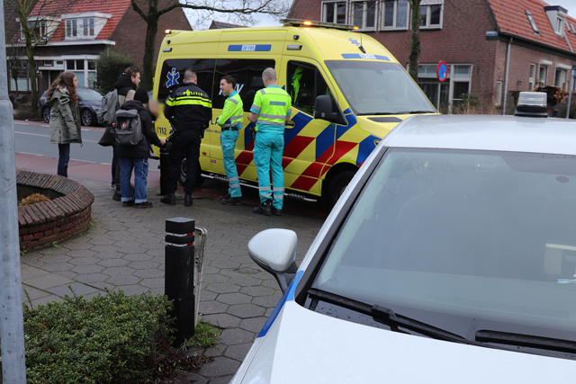 Voetganger raakt gewond na aanrijding aan de Burg. Smeelelaan Waalwijk