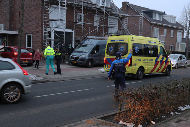 Voetganger aangereden door automobilist aan de Burg. Smeelelaan Waalwijk