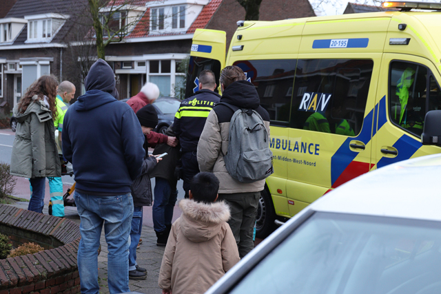 Voetganger raakt gewond na aanrijding aan de Burg. Smeelelaan Waalwijk