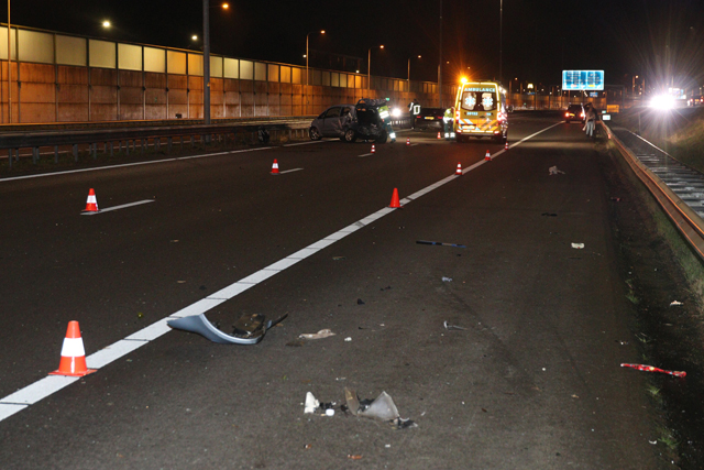 Flinke ravage na ongeval op de A59 (Maasroute) Waalwijk