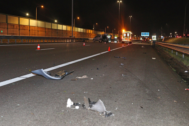 Flinke ravage na ongeval op de A59 (Maasroute) Waalwijk