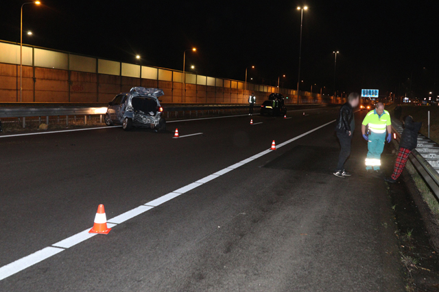 Flinke ravage na ongeval op de A59 (Maasroute) Waalwijk