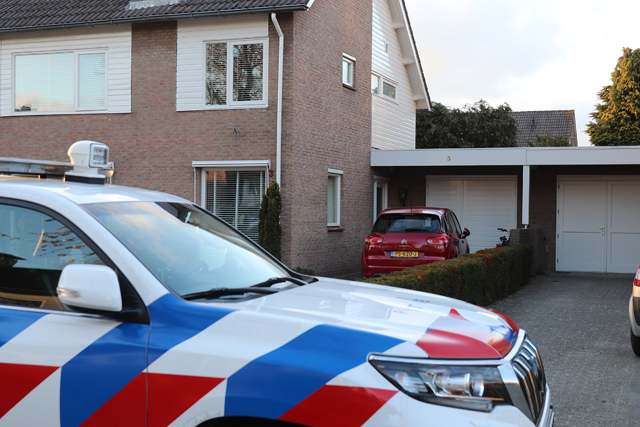 Vrouw zwaargewond in woning aan de Luxemburgstraat Waalwijk