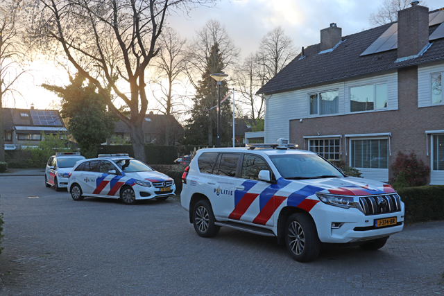 Vrouw zwaargewond in woning aan de Luxemburgstraat Waalwijk