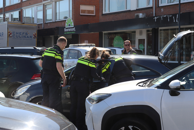Politieachtervolging eindigt aan het Bloemenoordplein Waalwijk