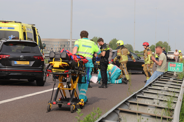 Voetganger aangereden op snelweg A59 Waalwijk