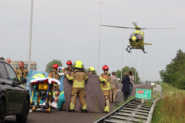Voetganger aangereden op snelweg A59 Waalwijk
