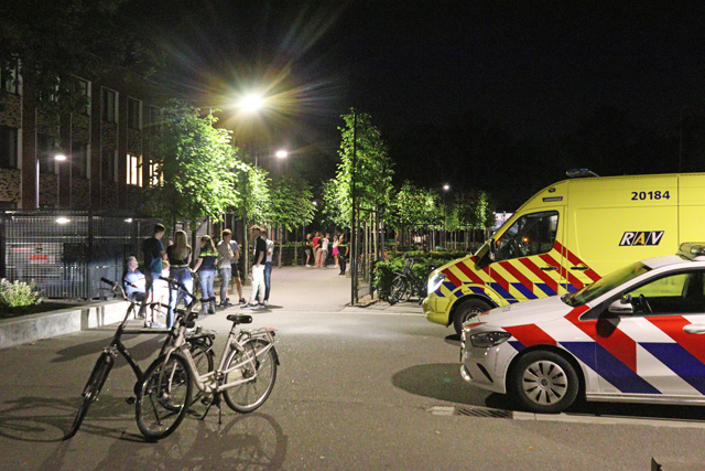 Drie gewonden bij steekpartij achter het Dr. Mollercollege Waalwijk