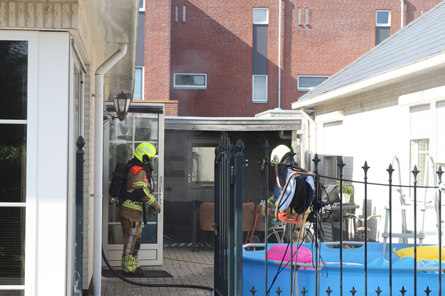 Brand op woonwagenkamp aan de Villa Gagel Waalwijk