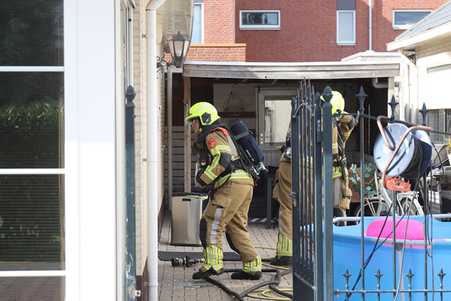Brand op woonwagenkamp aan de Villa Gagel Waalwijk