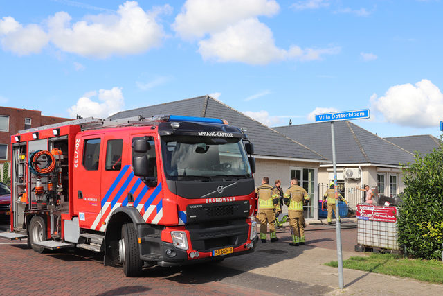 Brand op woonwagenkamp aan de Villa Gagel Waalwijk