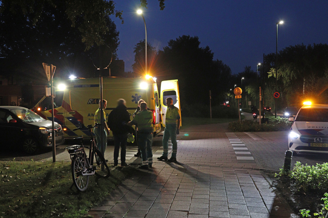 Man raakt gewond bij aanrijding aan de Bachlaan Waalwijk